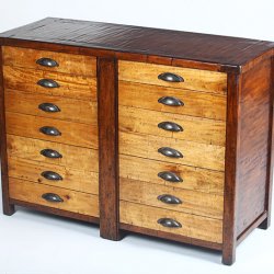 Collector's Chest (Close)